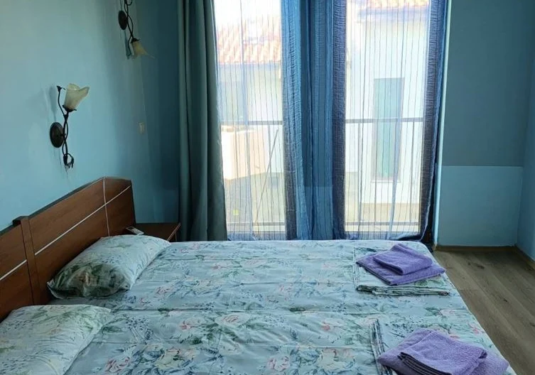 Двуетажна къща с гледка към морето и собствен двор в елитната зона на с. Лозенец -  - снимка 10 - Имоти Премиер