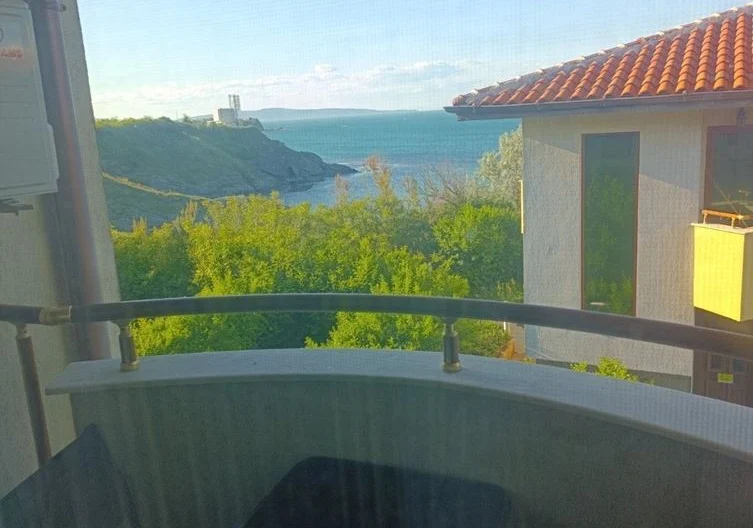 Двуетажна къща с гледка към морето и собствен двор в елитната зона на с. Лозенец -  - снимка 2 - Имоти Премиер