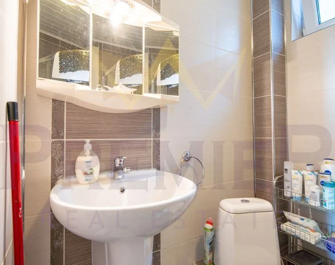 Двуетажна къща с морска панорама - - снимка 14 - Имоти Премиер