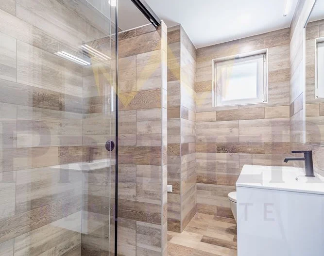 Двуетажна къща с морска панорама -  - снимка 17 - Имоти Премиер