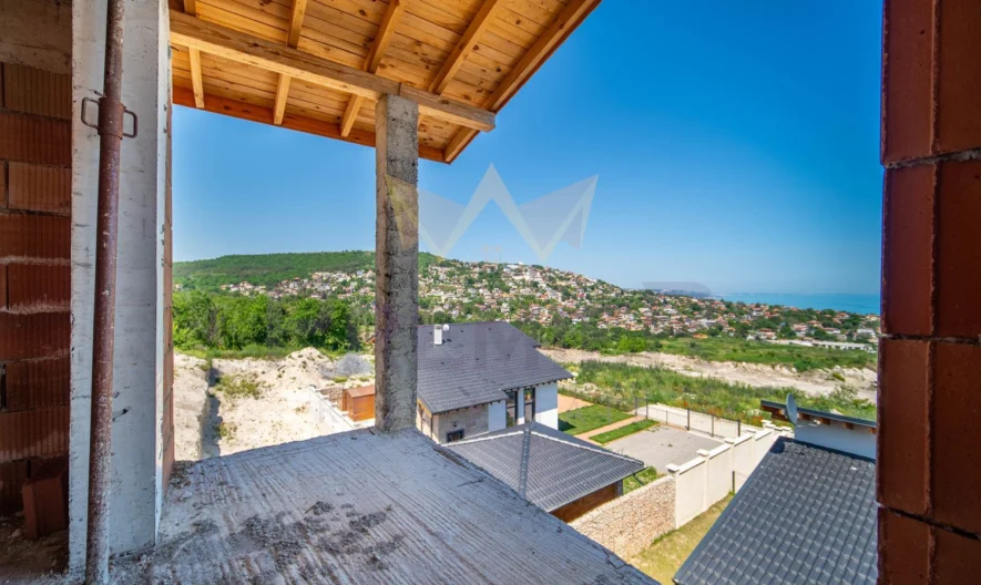 Двуетажна къща  с морска панорама -  - снимка 18 - Имоти Премиер