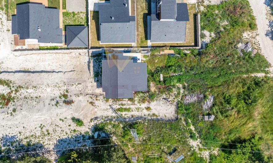 Двуетажна къща с морска панорама - - снимка 20 - Имоти Премиер