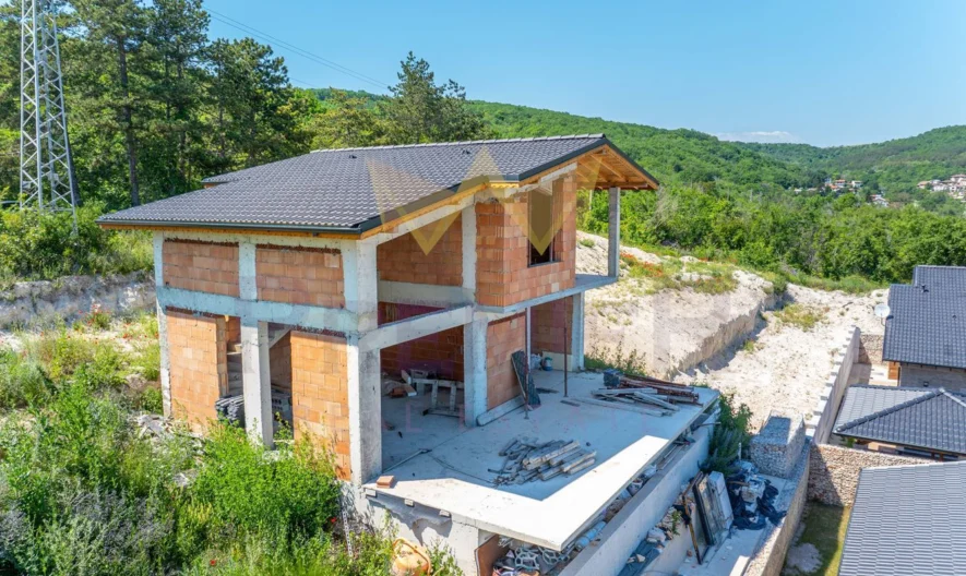 Двуетажна къща  с морска панорама -  - снимка 24 - Имоти Премиер