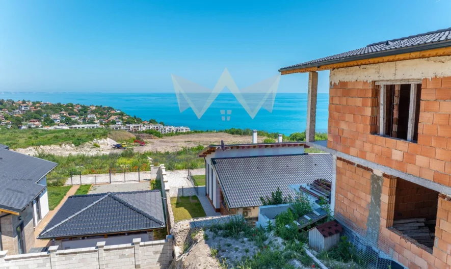 Двуетажна къща с морска панорама - - снимка 3 - Имоти Премиер