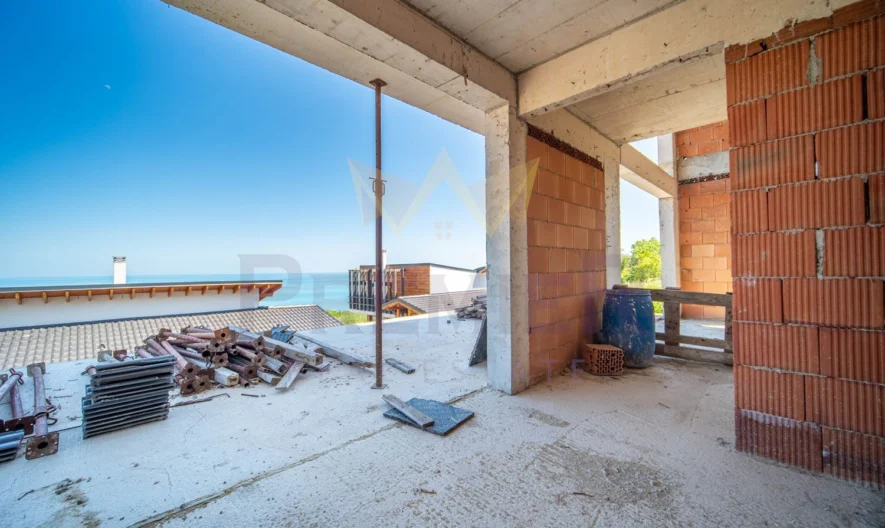 Двуетажна къща  с морска панорама -  - снимка 8 - Имоти Премиер