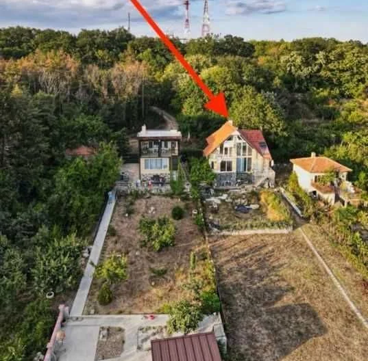 Двуетажна къща с панорама - - снимка 11 - Имоти Премиер