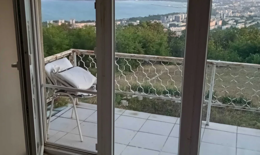 Двуетажна къща с панорама - - снимка 13 - Имоти Премиер