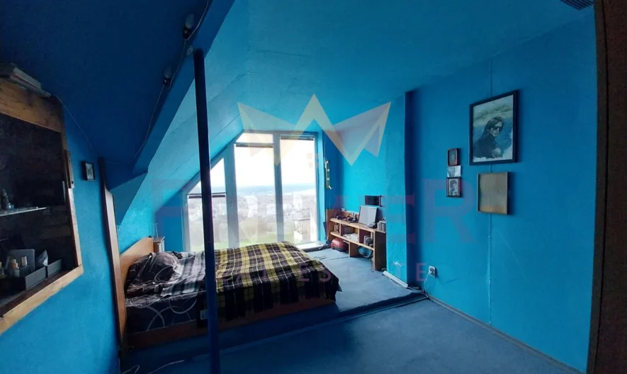 Двуетажна къща с панорама - - снимка 5 - Имоти Премиер