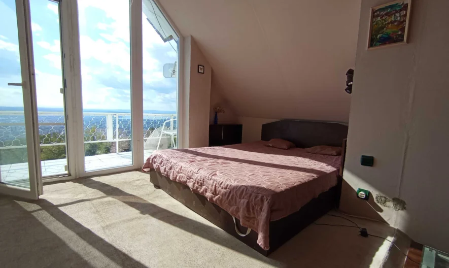 Двуетажна къща с панорама - - снимка 7 - Имоти Премиер