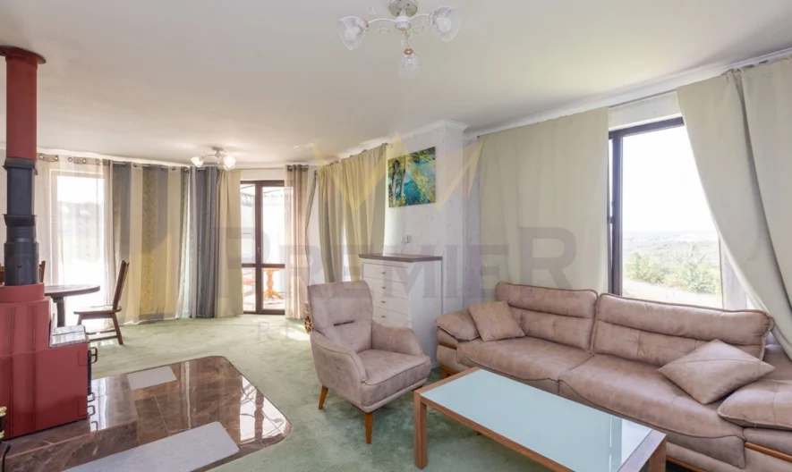 Двуетажна къща с. Приселци -  - снимка 5 - Имоти Премиер