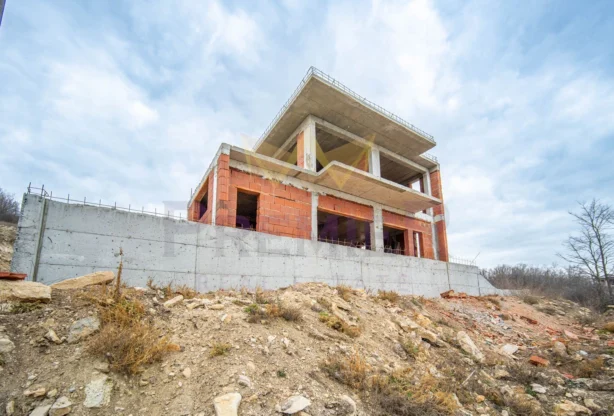 Агенция за недвижими имоти - Имоти Премиер - имот - 1253181, Цена: 258000 EUR