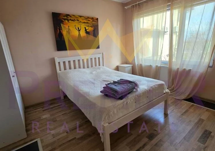 Двуетажна къща, село Кичево -  - снимка 15 - Имоти Премиер