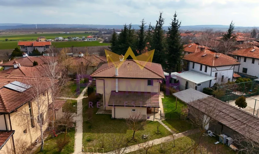 Двуетажна къща, село Кичево -  - снимка 36 - Имоти Премиер