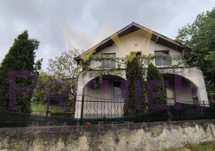 Двуетажна къща село Константиново, площ-193 кв.м. - - снимка 1 - Имоти Премиер