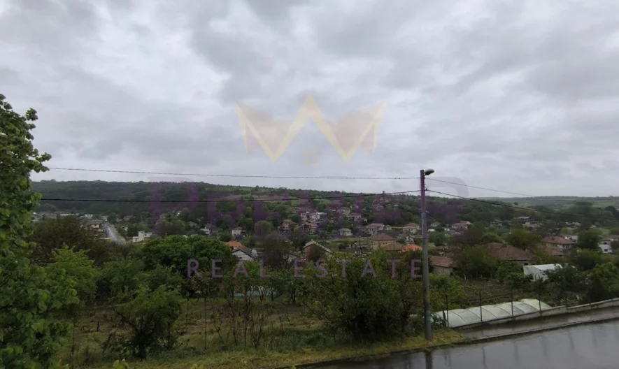 Двуетажна къща село Константиново, площ-193 кв.м. -  - снимка 3 - Имоти Премиер