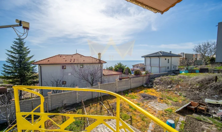 Двуетажна къща в Балчик -  - снимка 25 - Имоти Премиер