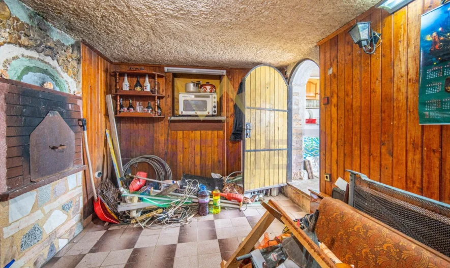 Двуетажна къща в Балчик -  - снимка 32 - Имоти Премиер