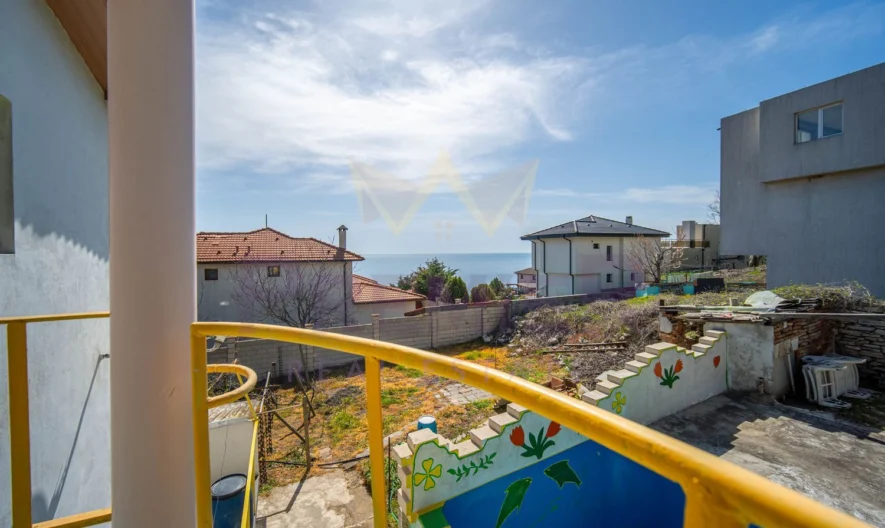 Двуетажна къща в Балчик -  - снимка 6 - Имоти Премиер