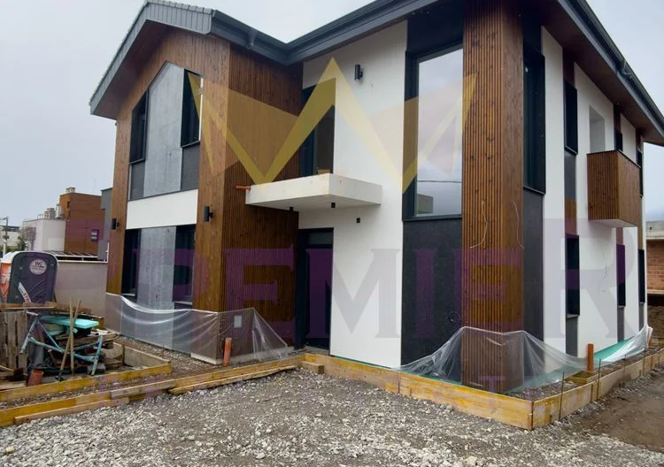 Двуетажна къща в Бистрица -  - снимка 2 - Имоти Премиер