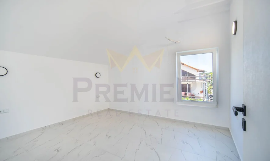 Двуетажна къща в гр. Балчик -  - снимка 16 - Имоти Премиер