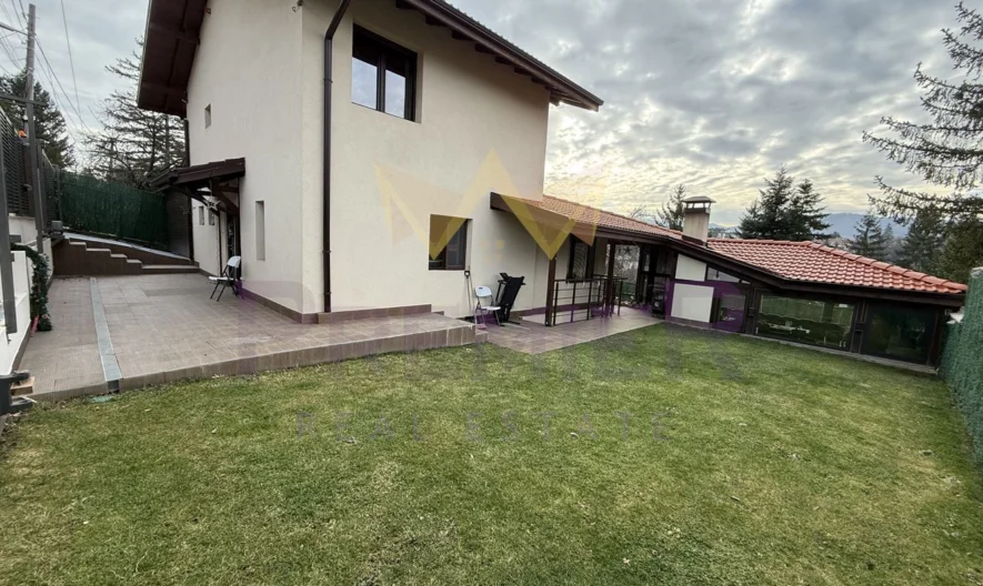 Двуетажна къща в гр. Банкя -  - снимка 10 - Имоти Премиер