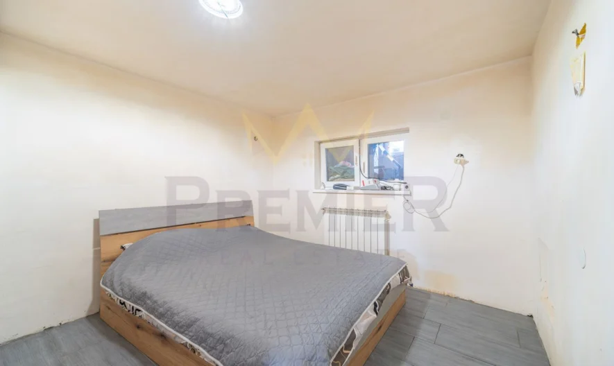 Двуетажна къща в гр. Бяла - - снимка 14 - Имоти Премиер