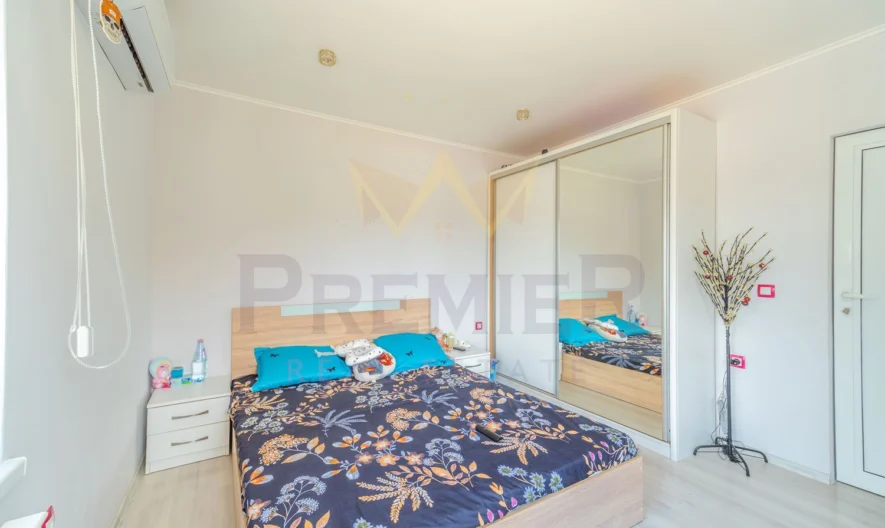 Двуетажна къща в гр. Бяла - - снимка 5 - Имоти Премиер