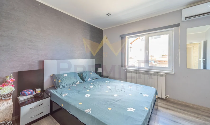 Двуетажна къща в гр. Бяла - - снимка 6 - Имоти Премиер