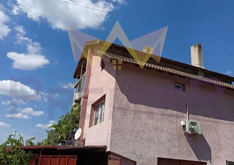 Двуетажна Къща в гр.Аксаково -  - снимка 5 - Имоти Премиер