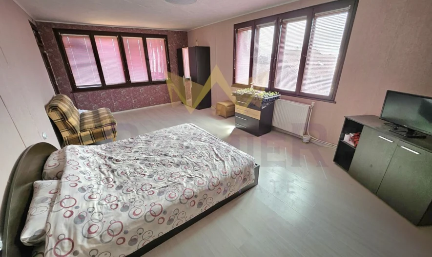 Двуетажна къща в гр.Костинброд -  - снимка 11 - Имоти Премиер