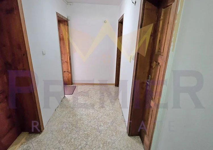 Двуетажна къща в гр.Костинброд -  - снимка 17 - Имоти Премиер