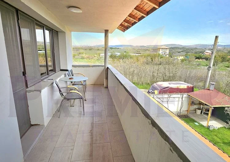 Двуетажна къща в гр.Костинброд -  - снимка 18 - Имоти Премиер