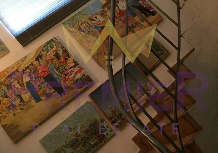 Двуетажна къща в кв. Кършияка -  - снимка 11 - Имоти Премиер