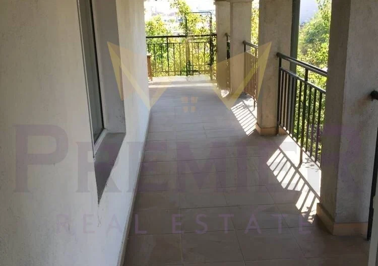 Двуетажна къща в кв. Кършияка -  - снимка 4 - Имоти Премиер