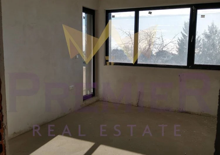 Двуетажна къща в кв. Виница -  - снимка 10 - Имоти Премиер