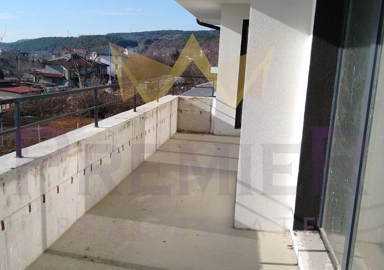 Двуетажна къща в кв. Виница -  - снимка 15 - Имоти Премиер