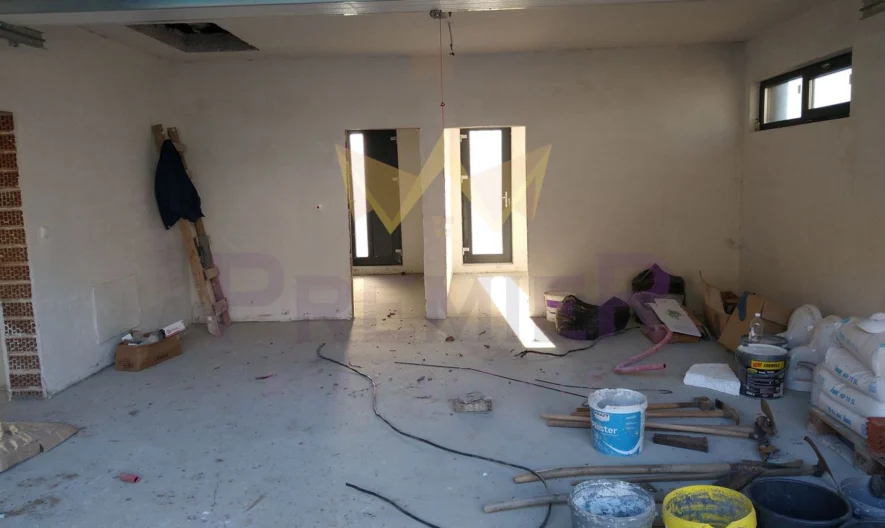 Двуетажна къща в кв. Виница -  - снимка 17 - Имоти Премиер