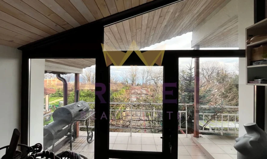 Двуетажна къща в м. Перчемлията - - снимка 13 - Имоти Премиер