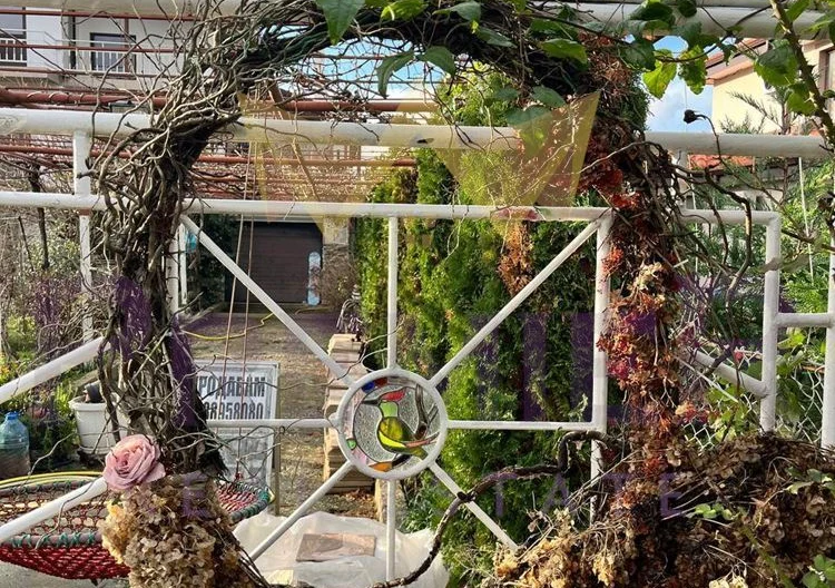 Двуетажна къща  в м. Перчемлията -  - снимка 19 - Имоти Премиер