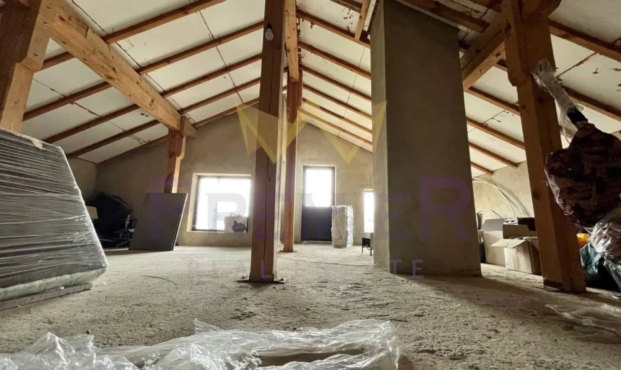 Двуетажна къща в м. Перчемлията - - снимка 21 - Имоти Премиер