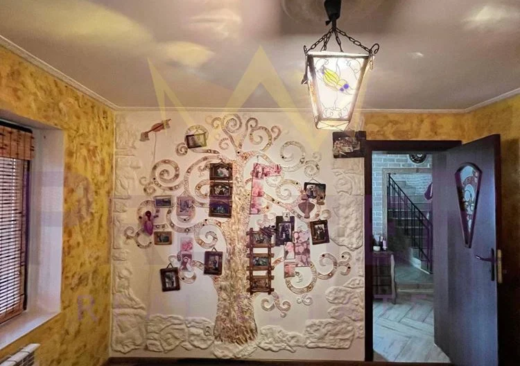 Двуетажна къща  в м. Перчемлията -  - снимка 3 - Имоти Премиер