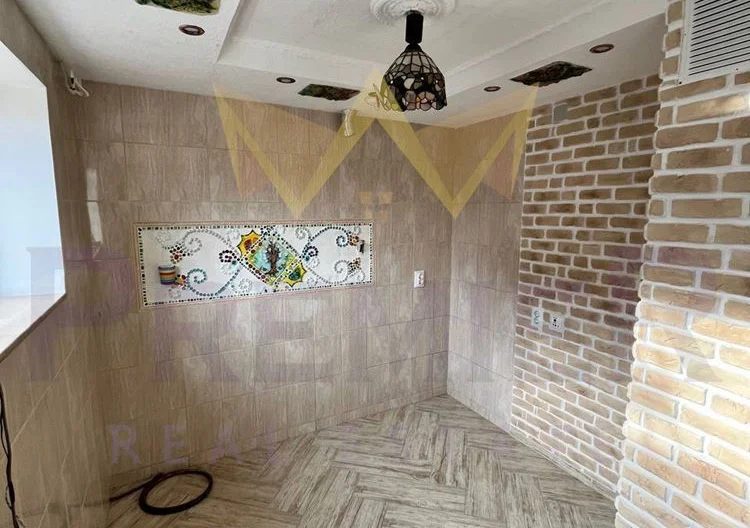 Двуетажна къща в м. Перчемлията - - снимка 4 - Имоти Премиер