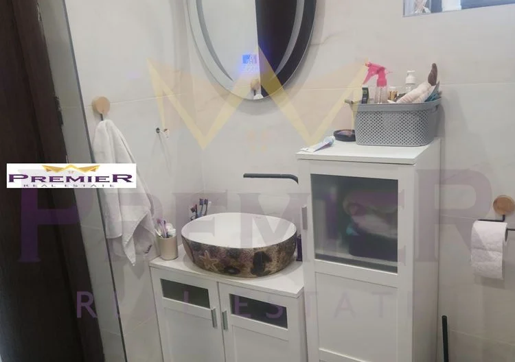 Двуетажна къща в м-ст Ментеше - - снимка 9 - Имоти Премиер