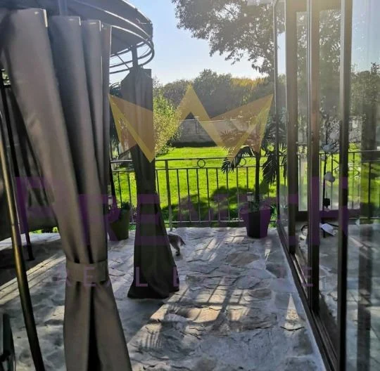 Двуетажна къща в м-т Перчемлията -  - снимка 14 - Имоти Премиер