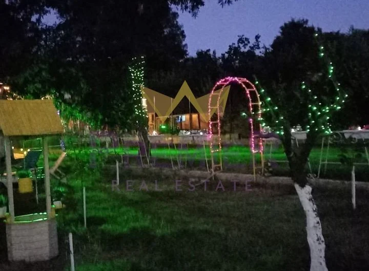 Двуетажна къща в м-т Перчемлията -  - снимка 3 - Имоти Премиер