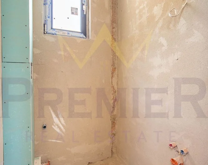 Двуетажна къща в м-т Траката -  - снимка 10 - Имоти Премиер