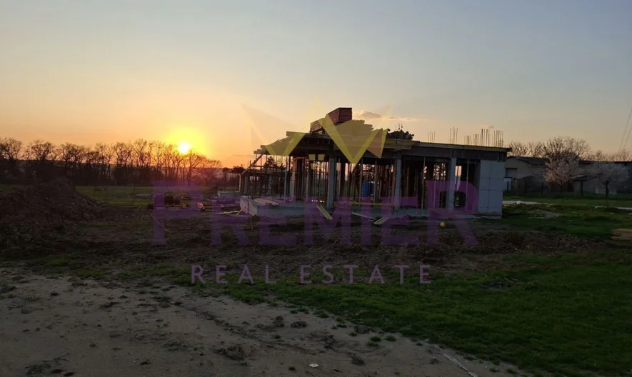 Двуетажна къща в с. Близнаци -  - снимка 1 - Имоти Премиер