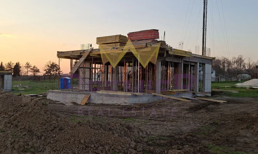 Двуетажна къща в с. Близнаци -  - снимка 4 - Имоти Премиер