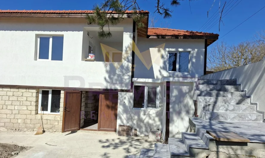 Двуетажна къща в с. Боряна -  - снимка 10 - Имоти Премиер