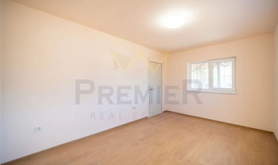 Двуетажна къща в с. Генерал Кантарджиево - - снимка 13 - Имоти Премиер